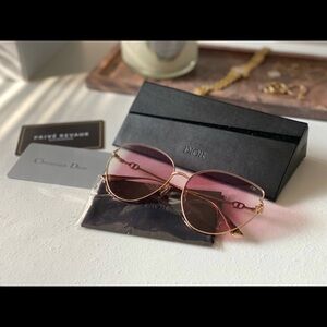 The DiorCannage A1U sunglasses